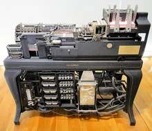Calculateur IBM 601 utilisant des cartes perforées