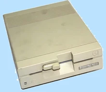 Lecteur de disquettes 5 pouces 1/4