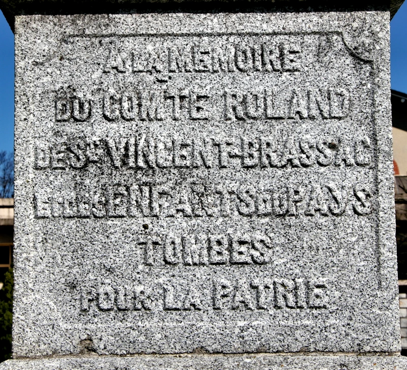 Plaque monument