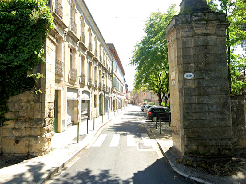 Entrée rue Émile-Zola