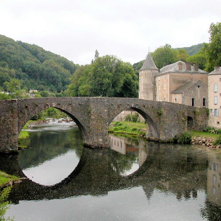 Le Pont Vieux-Brassac
